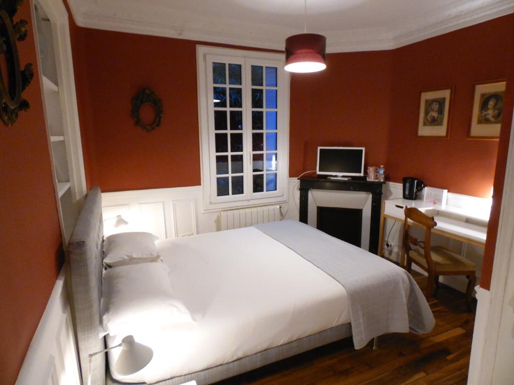 Bed & Breakfast La Clepsydre Fontenay-aux-Roses Δωμάτιο φωτογραφία